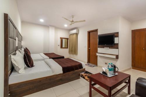 Premium Temple View Room